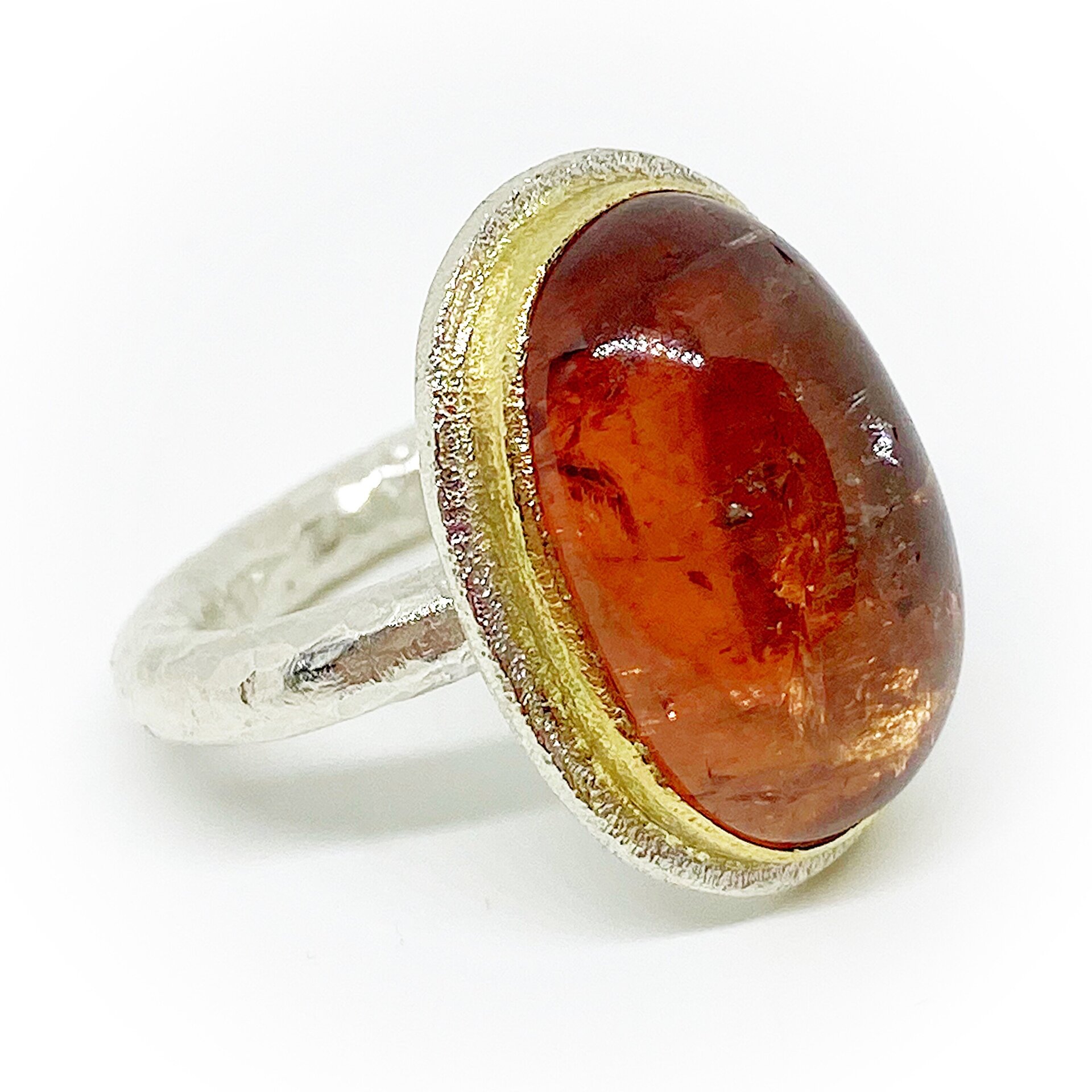 Extraordinario anillo con preciosa Turmalina (Rosa-Aranjada). - 2