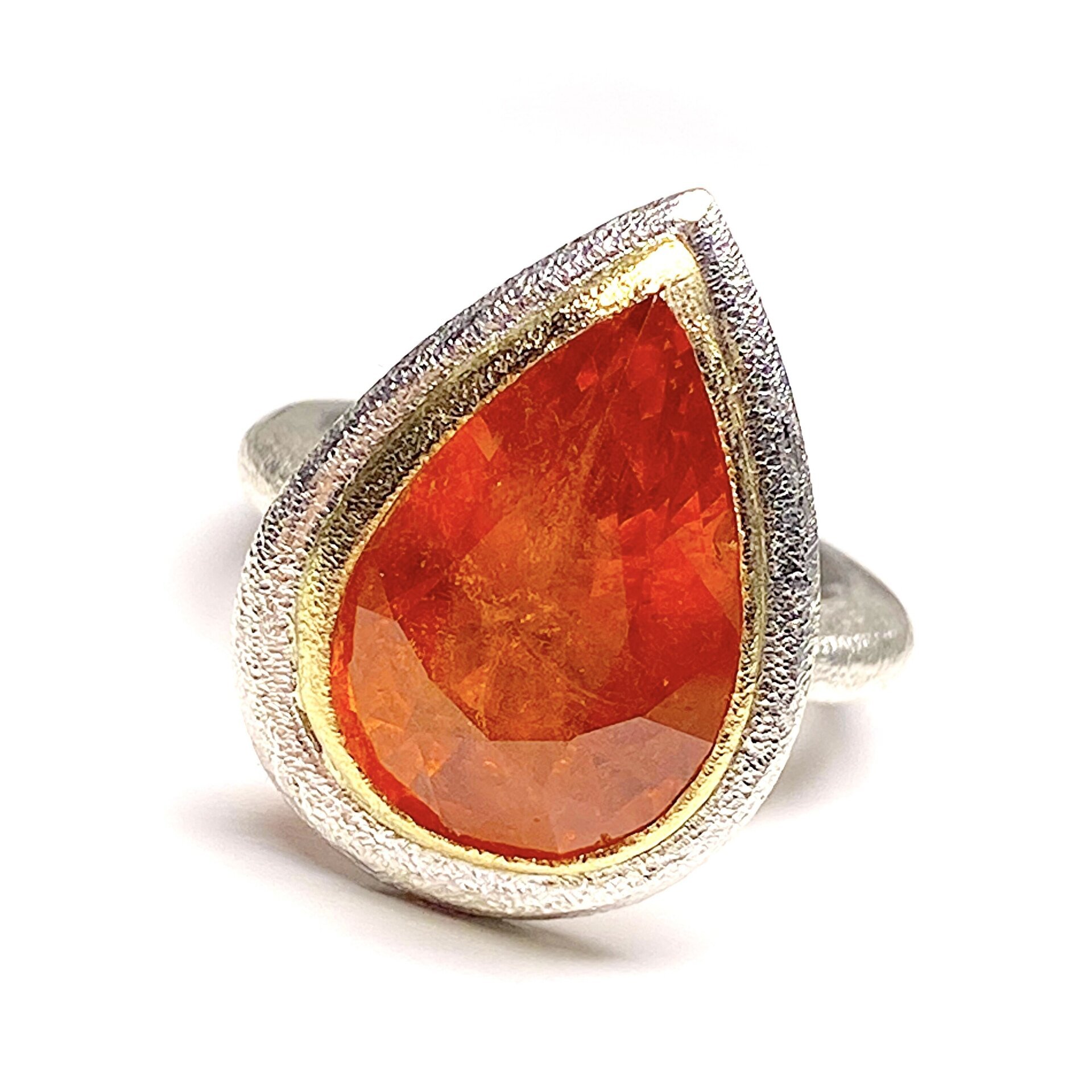 Precioso y gran anillo con precioso y enorme Granate Espesartita natural. Anillo - 4