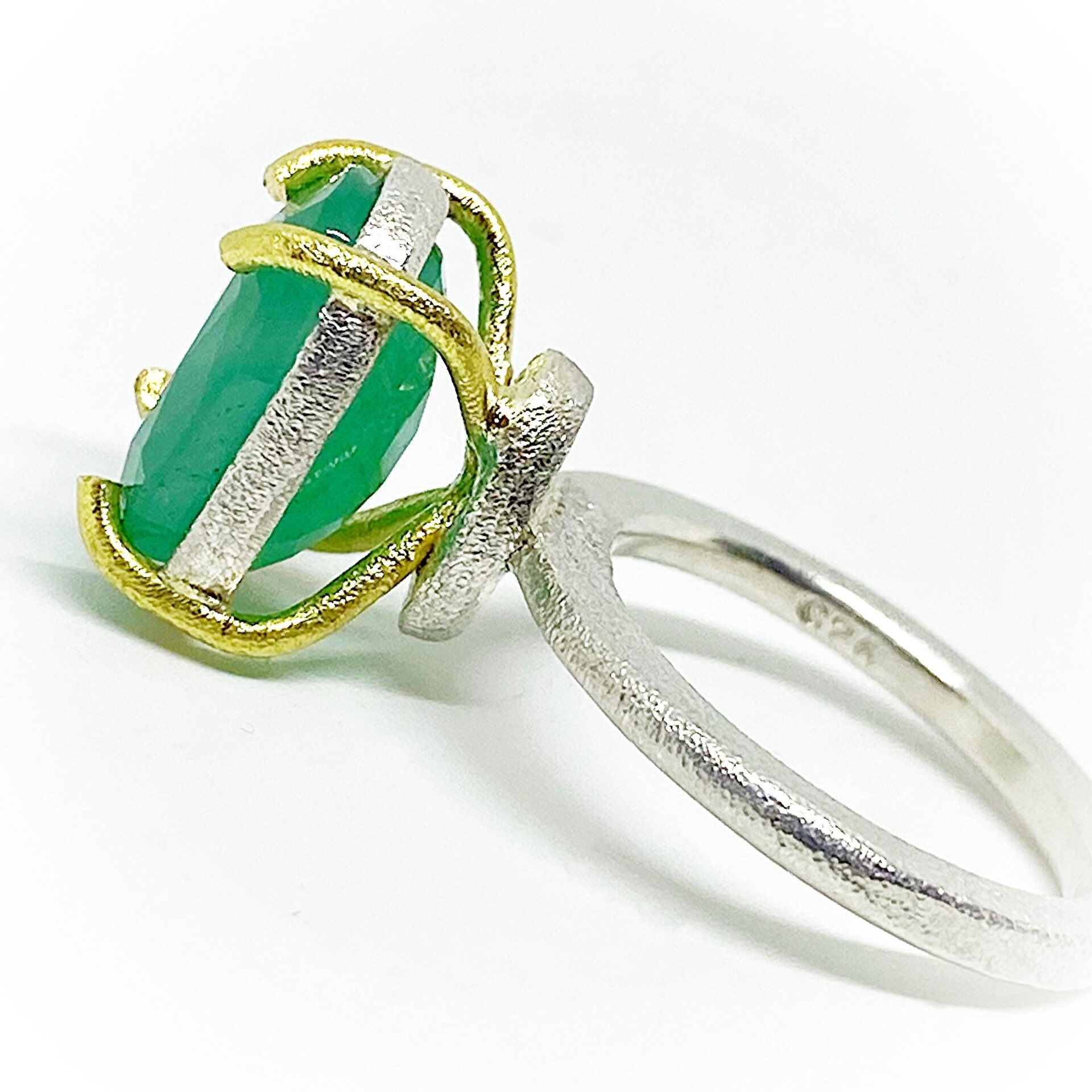 Extraordinario anillo con garras en Oro de 18K y Plata de Ley con preciosa - 9