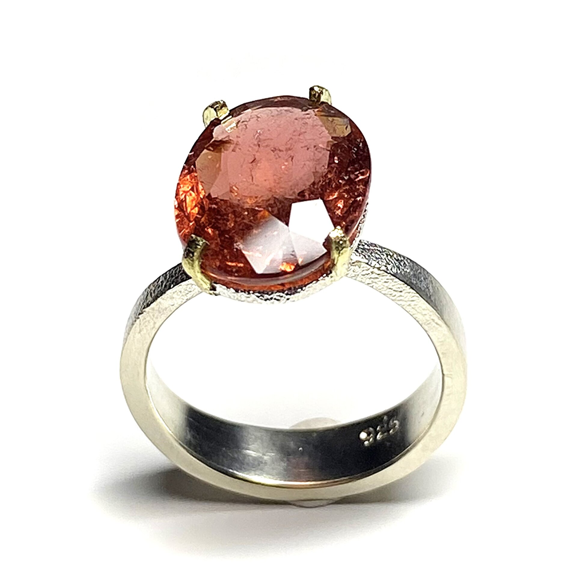 Magnífico anillo solitario con magnífica Turmalina Rubelita Rosa/Roja natural. - 2