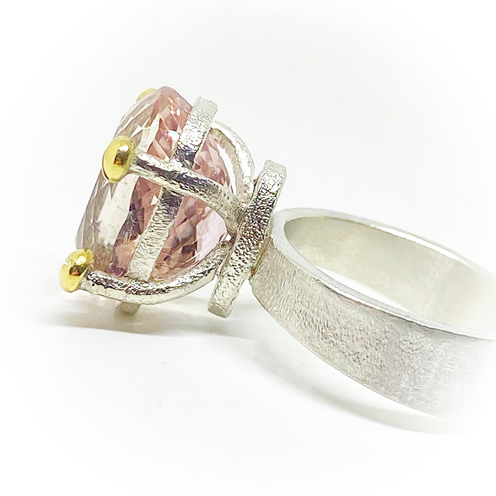 Precioso anillo con magnífica y gran Kunzita (Rosada/Naranja) natural - 3