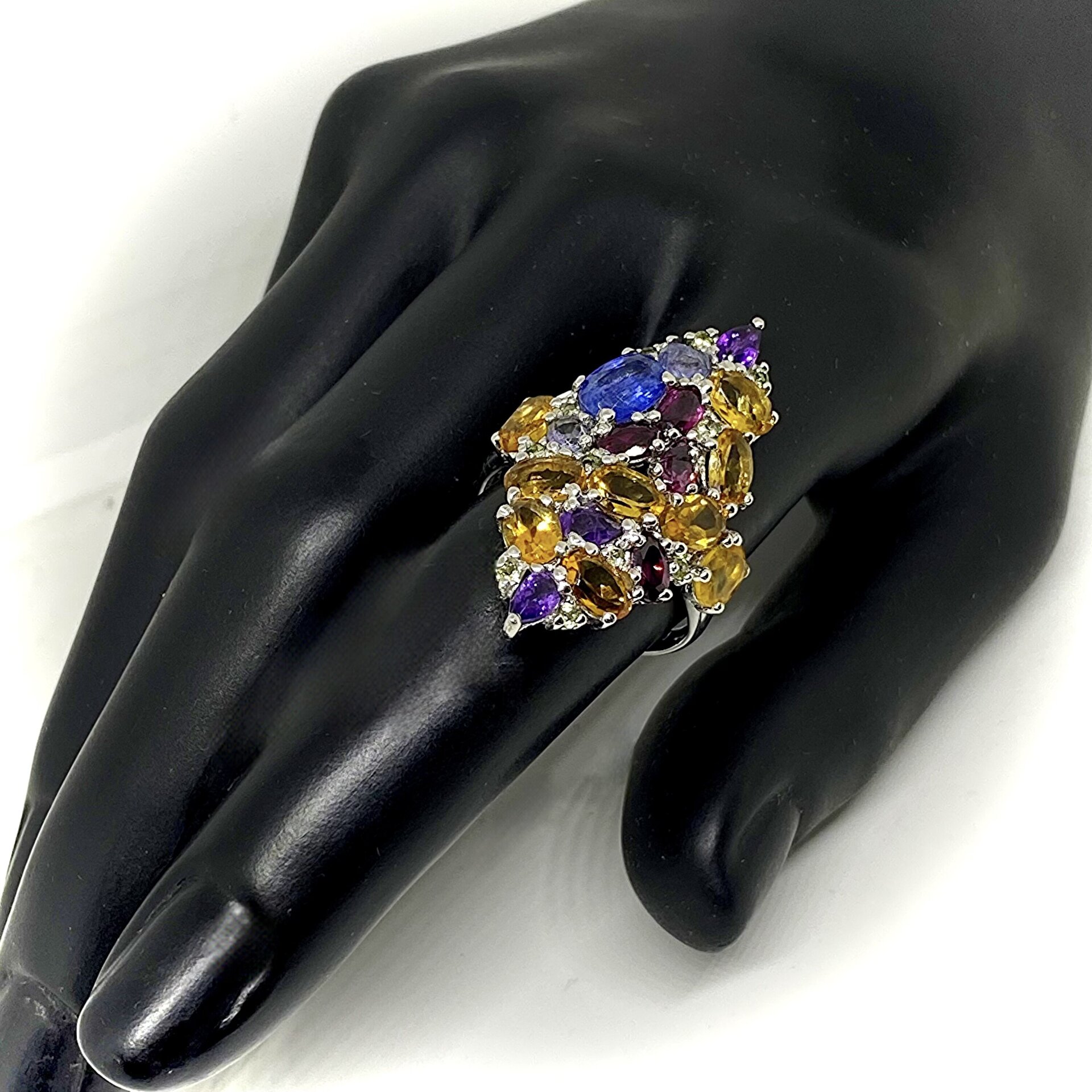 Precioso y enorme anillo con preciosos Granates Rodolitas, Amatistas, - 5
