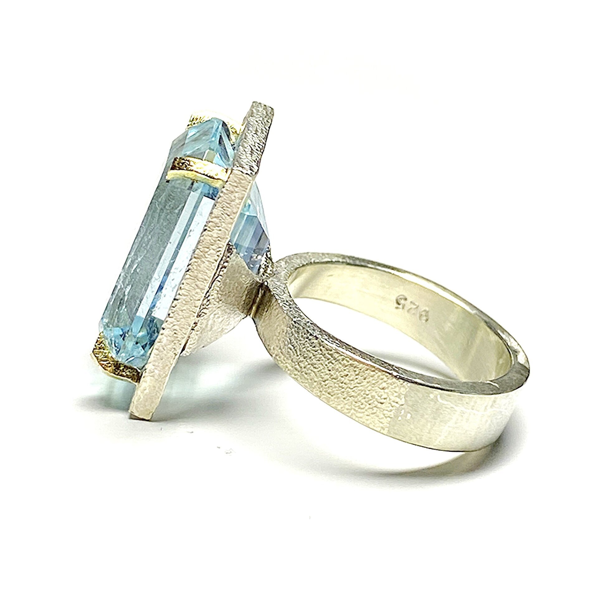 Precioso anillo solitario con preciosa y enorme Aguamarina natural. - 7