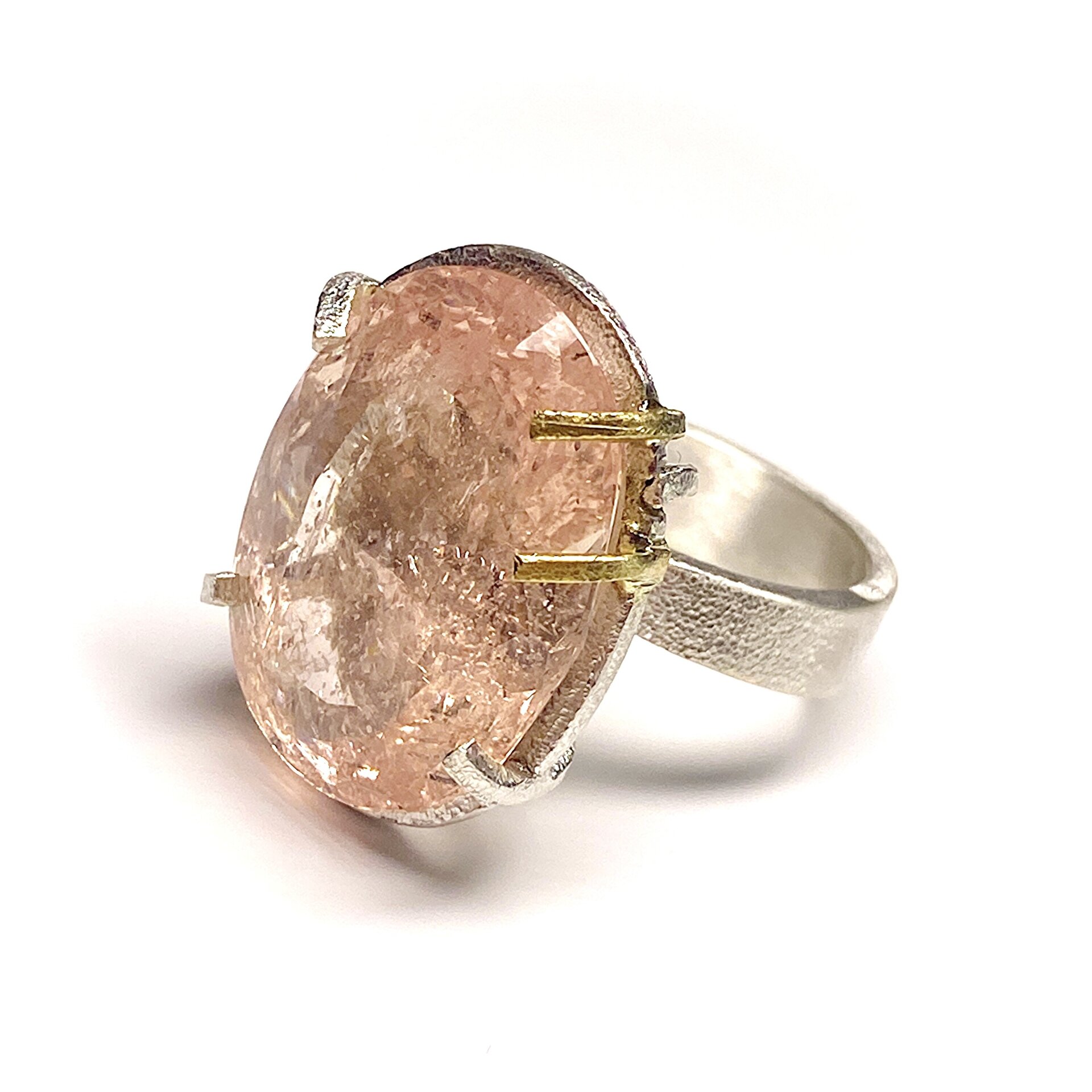 Hermoso y gran anillo con preciosa y enorme Morganita natural del Brasil. Anillo - 5