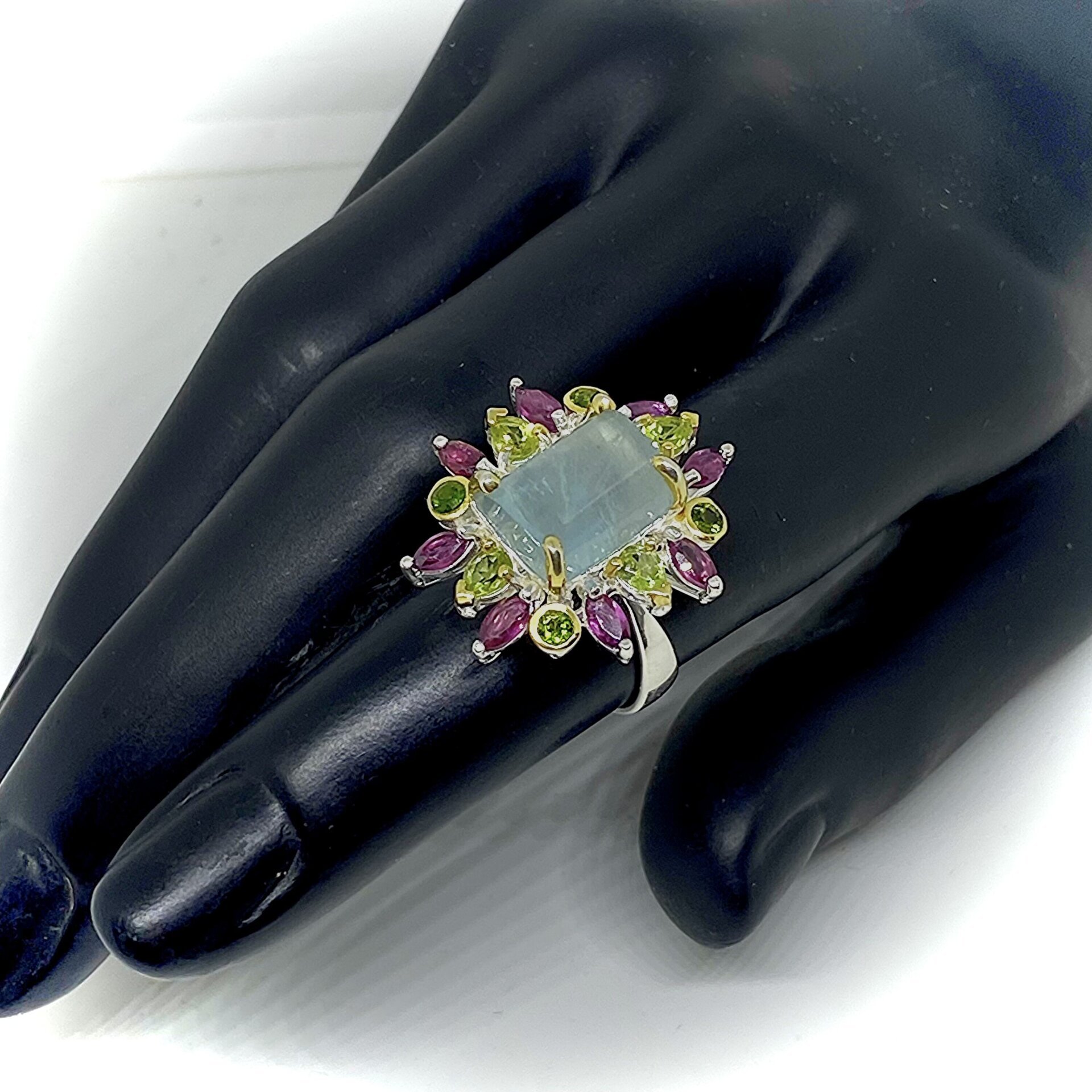 Precioso anillo con preciosa Aguamarina central de 12 mm x 9 mm en talla cabujón - 6