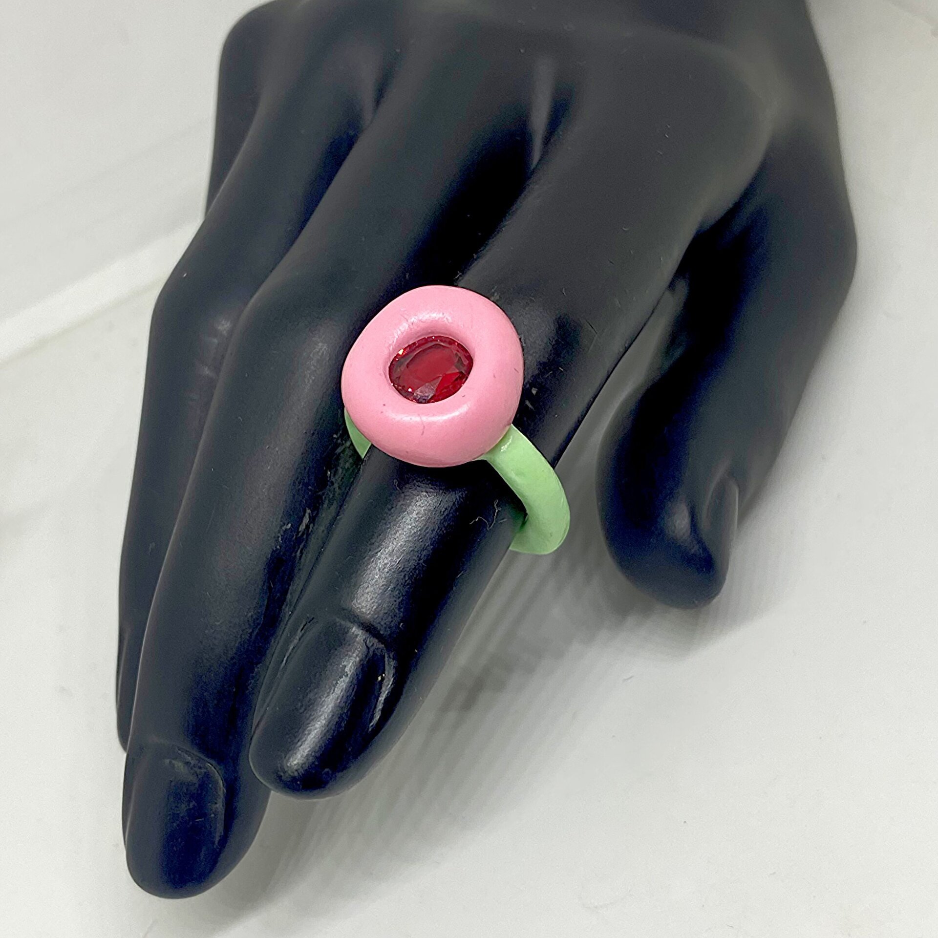 Exclusivo anillo de la colección “Gummy” con magnífico Granate Rodolita - 5