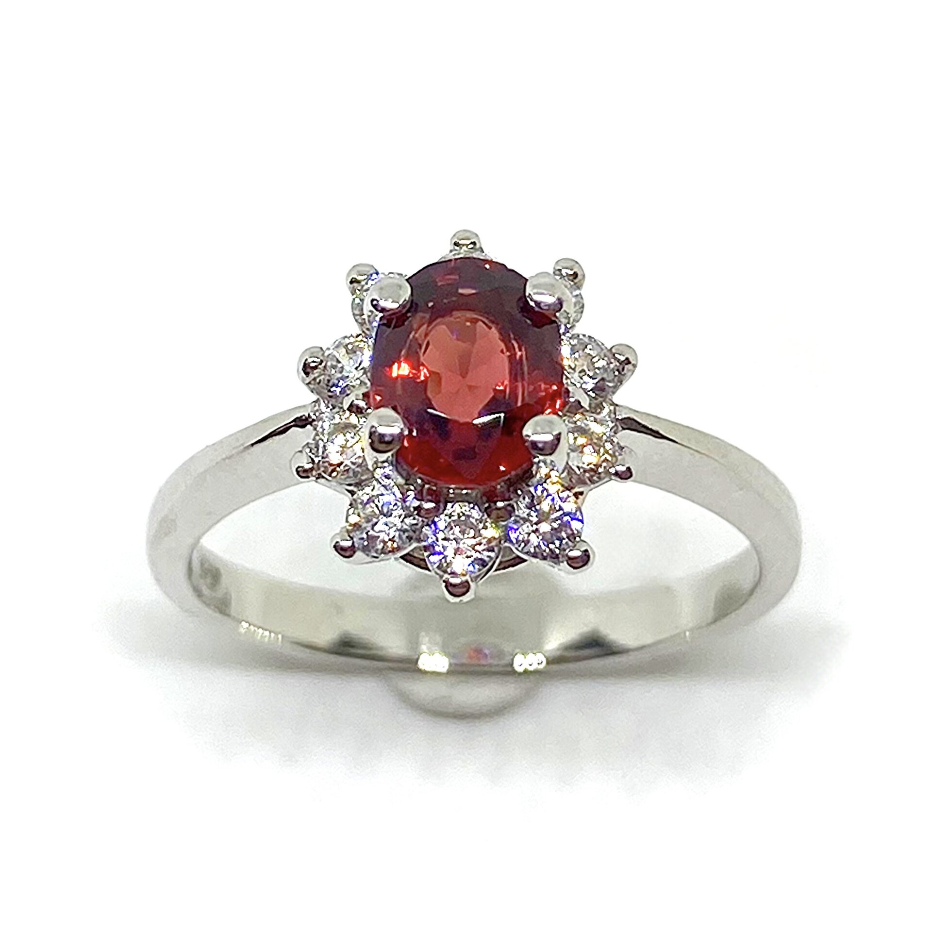 Delicado anillo solitario en Plata de Ley con 10 zafiros blancos de 2 mm - 6