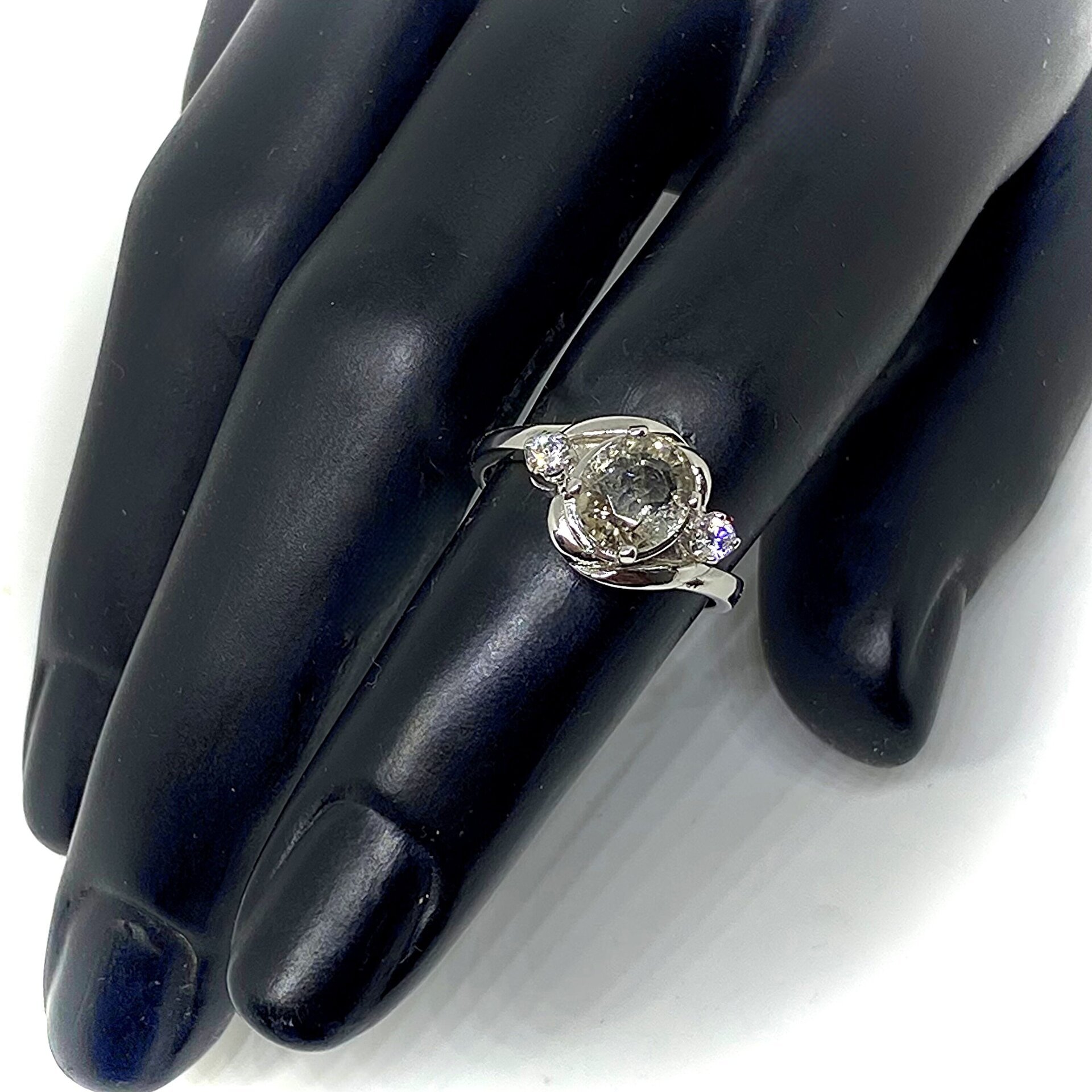 Esplendido anillo solitario en Plata de Ley con 2 zafiros blancos de 2,5 mm y ma - 3