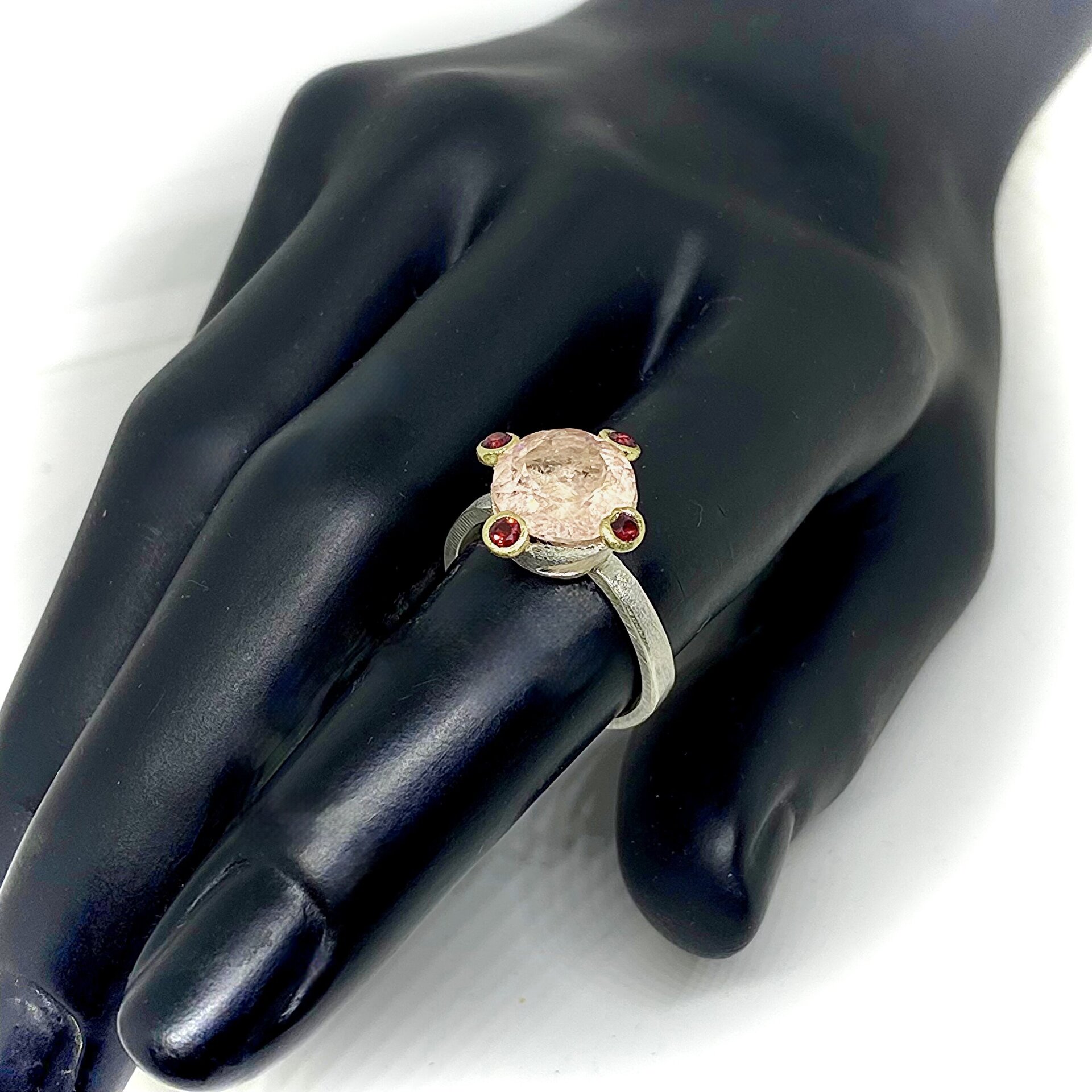 Precioso anillo con magnífica Morganita natural redonda de gran calidad. Anillo. - 7